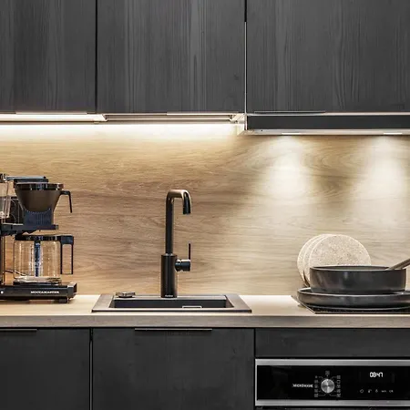 Ski-in & Out Luxe By Hilla Apartamento