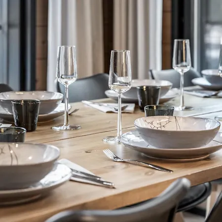 Ski-in & Out Luxe By Hilla Levi