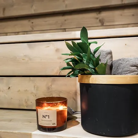 Ski-in & Out Luxe By Hilla *